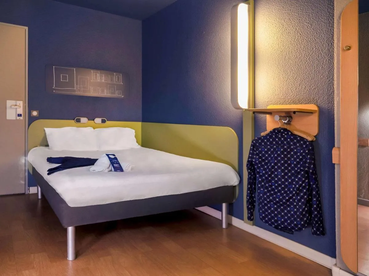 Ibis Budget Arles Sud Fourchon Hotel