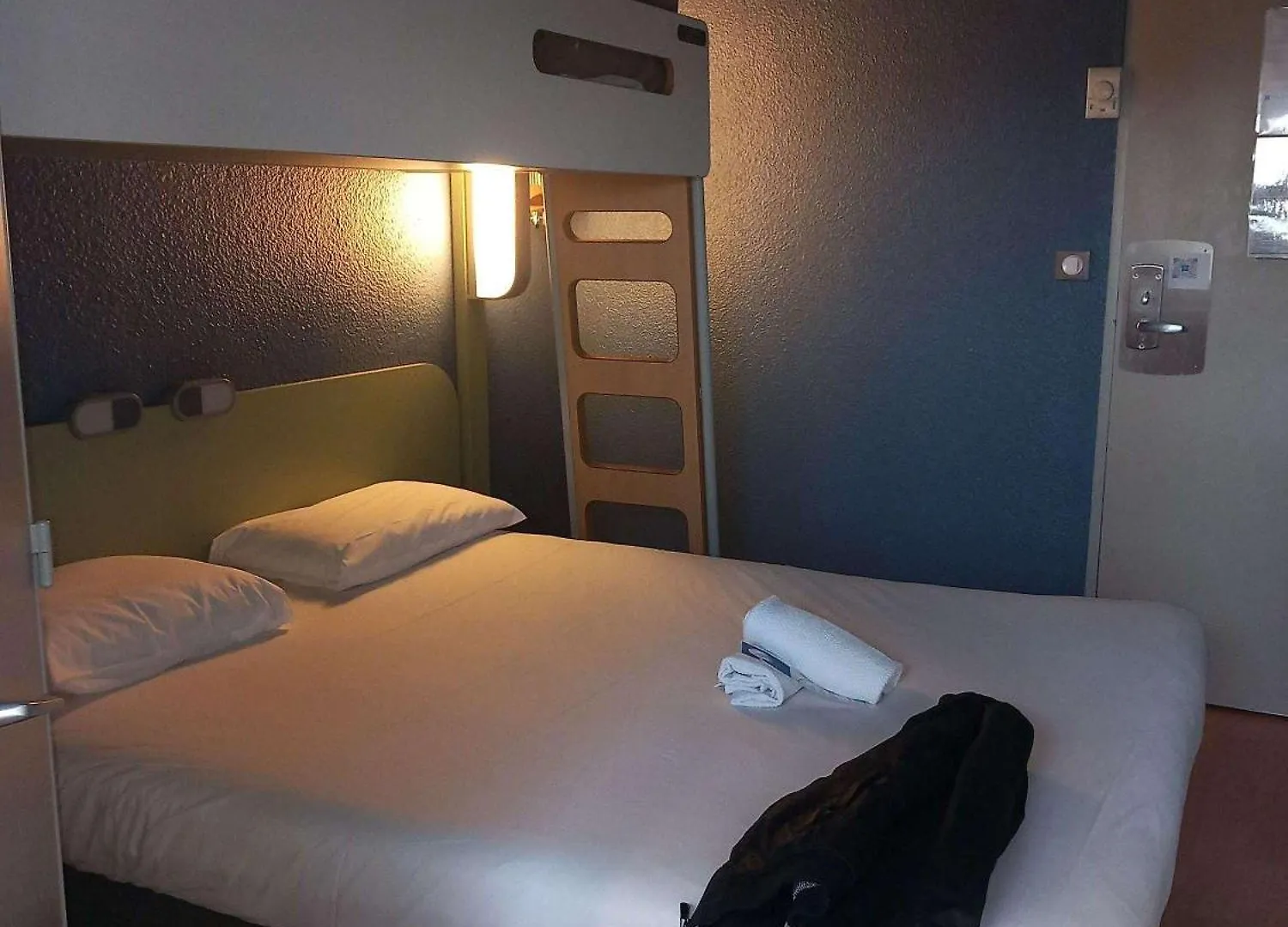 **  Ibis Budget Arles Sud Fourchon Hotel France