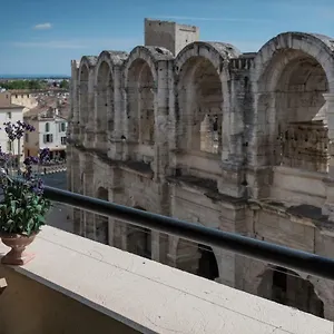 Apartment Avec Balcon Donnant Sur Les Arenes D'arles, Arles