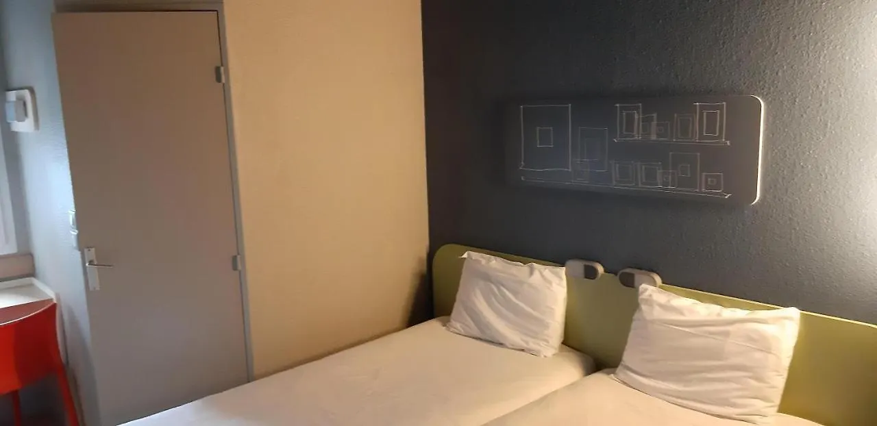 Hotel ibis budget Arles Sud Fourchon